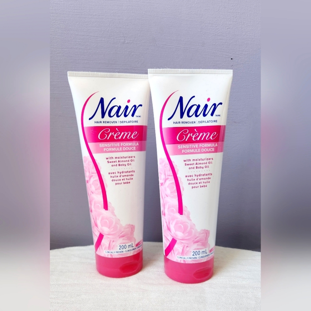 NAIR - HAIR REMOVER - SENSITIVE FORMULA (200ML) - LOT OF 2